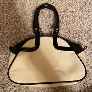 Vintage Black And White Purse!